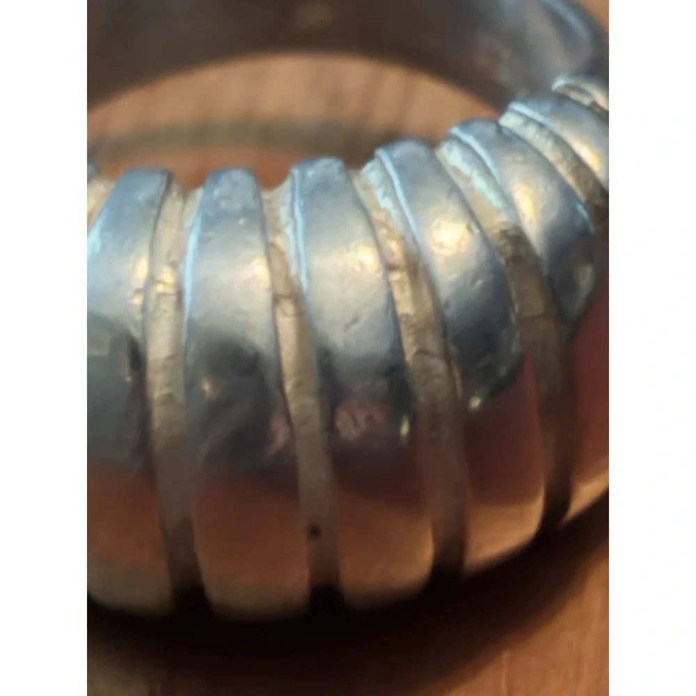 925 Sterling Silver Ribbed Domed Ring / Size 6.75, 8.5 Grams